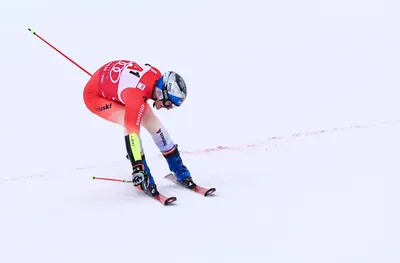 Марко Одермат беше най-бърз в първия супергигантски слалом на сезона