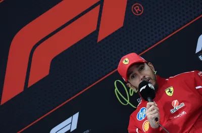 Люис Хамилтън не съжалява, че се е присъединил към Ферари