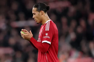 Ван Дайк излезе с открито писмо към феновете на Ливърпул