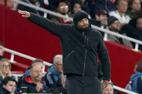 Компани си е извадил изводите от мача с Арсенал