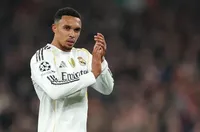 Адаптира ли се вече Трент към Реал Мадрид?