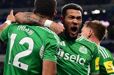 Нюкасъл подари на треньора си първа победа като гост във Висшата лига