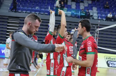 Нефтохимик с шеста поредна победа