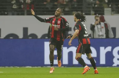 Айнтрахт задълбочи кризата при "вълците" 