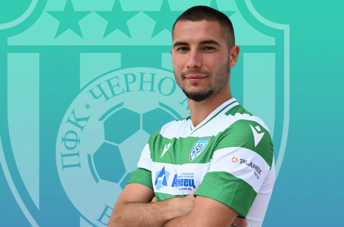 Сърби помагат на играч на Черно море