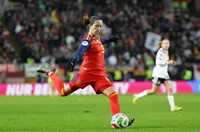 Носителката на "Златната топка" счупи крака си преди мача с Германия