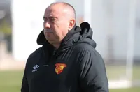 Станимир Стоилов и Гьозтепе се наредиха до Арсенал и Рома 