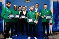 Министър Пешев награди медалистите от Европейското първенство по бокс