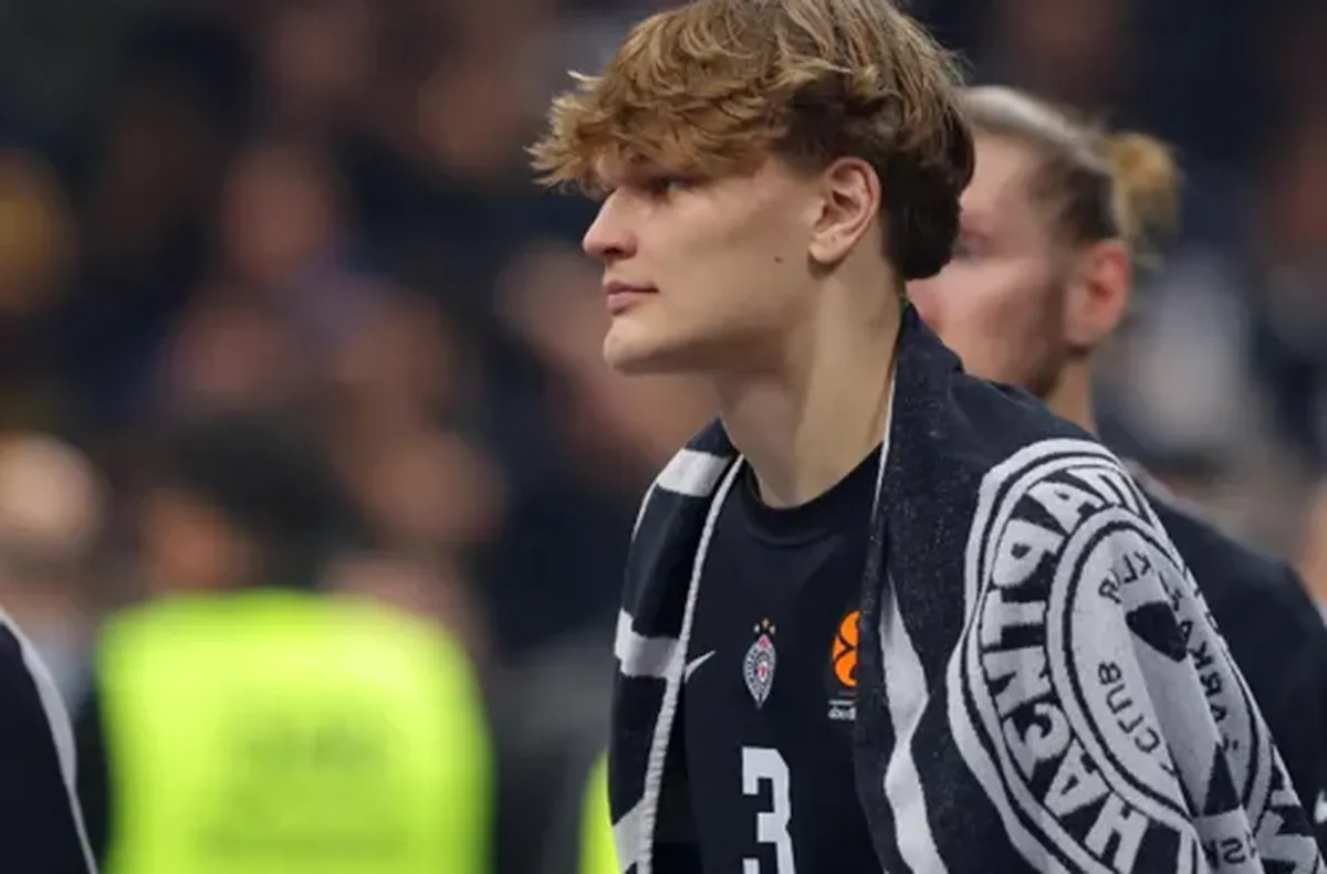 Младата звезда от ЕвроБаскет 2025 си тръгва от Партизан