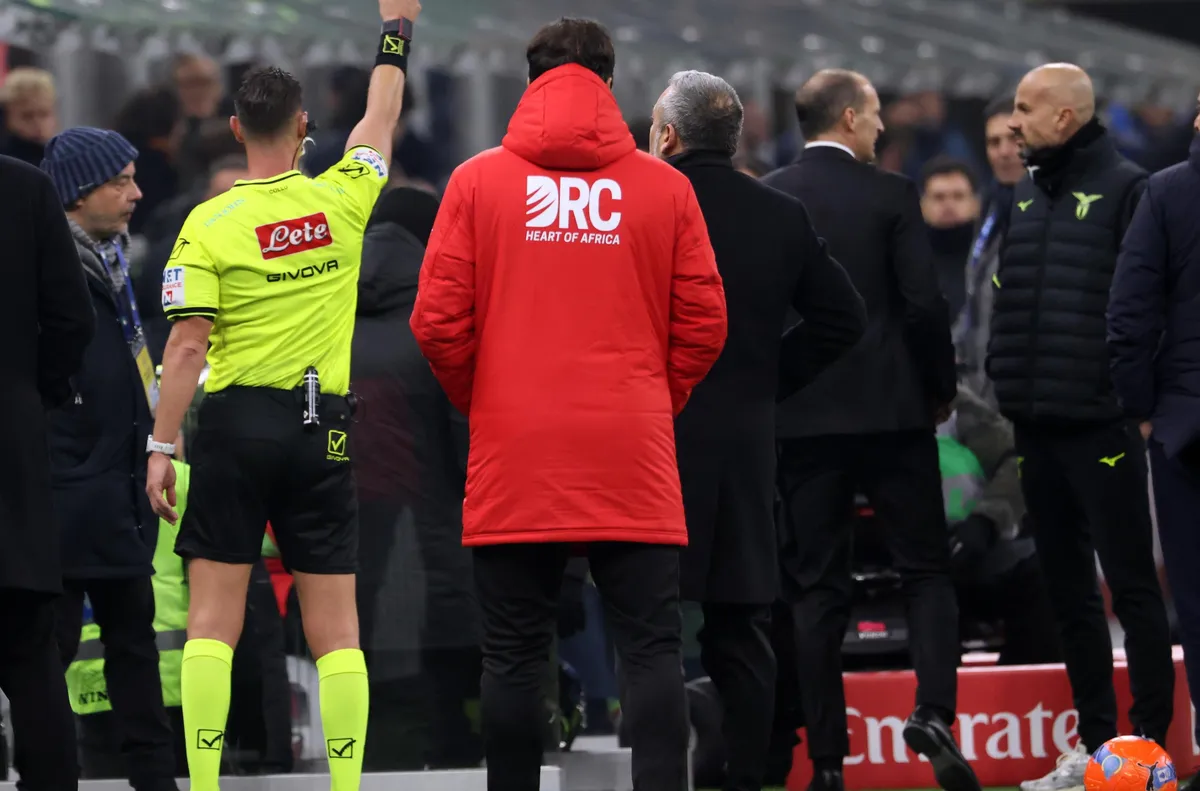 Алегри се отърва със само един мач наказание