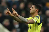 Задна ножица донесе точката за Тотнъм срещу Нюкасъл