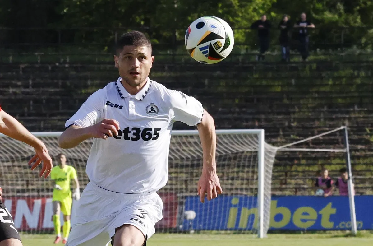 Ертан Томбак се връща в Черно море