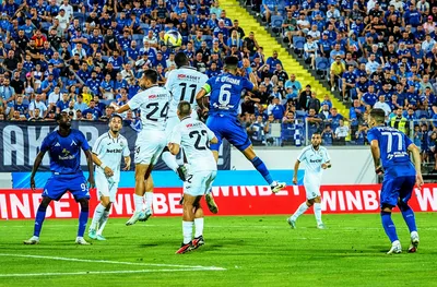 „Левски“ брани 8 точки преднина при гостуване на отбора с няколко поредни победи – „Славия“