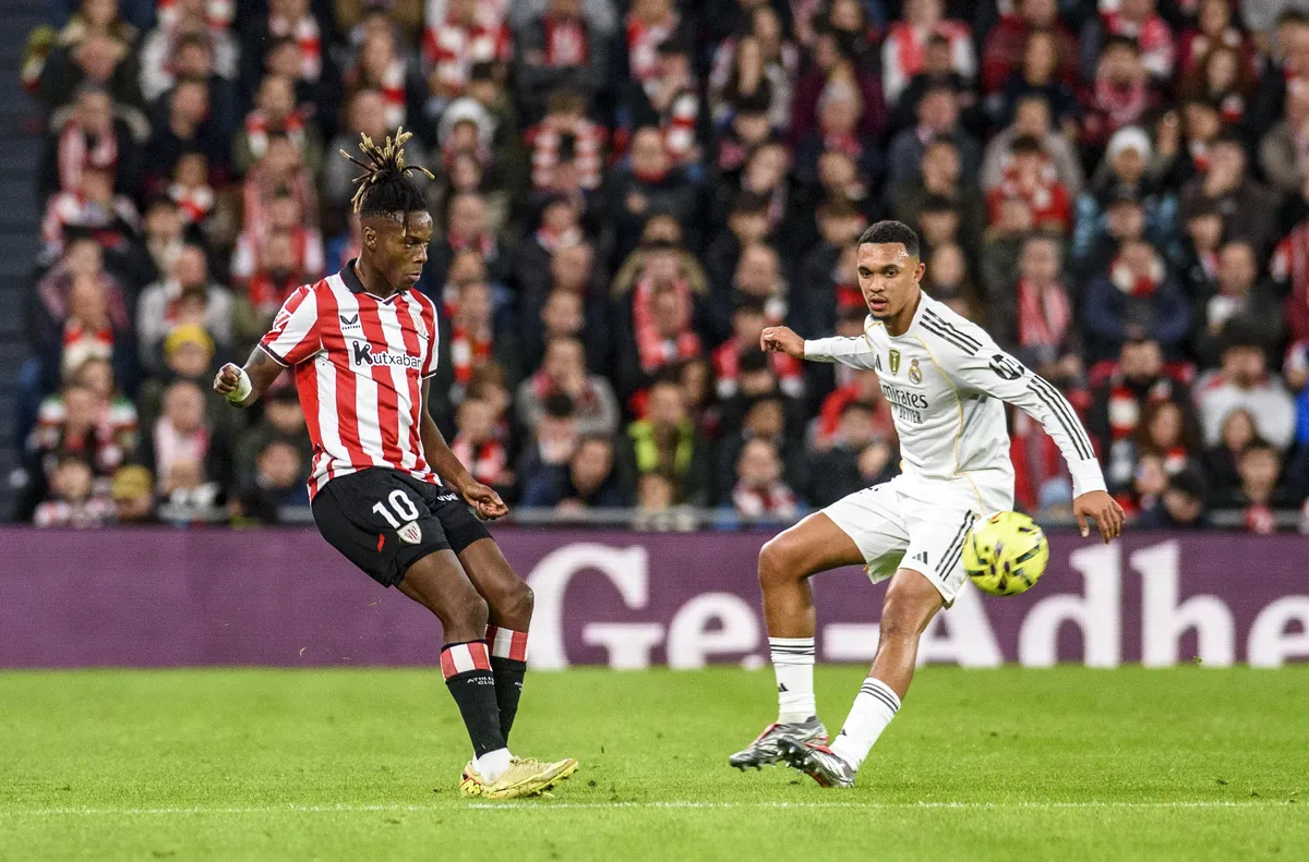 Ясна е контузията на Трент Александър-Арнолд