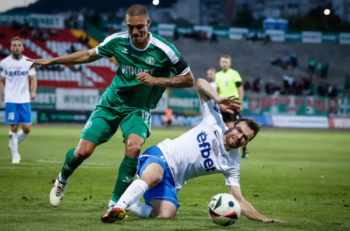 Ботев (Вр) с 10 души стигна до победата над Спартак (Вн)