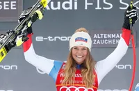 Олимпийската шампионка в спускането Корине Зутер ще бъде извън пистите за месец 