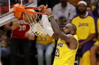 СЕРИЯТА ПРИКЛЮЧИ: ЛеБрон Джеймс се сбогува със знаменита поредица