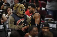 Глобиха Кливланд Кавалиърс с 250 000 долара