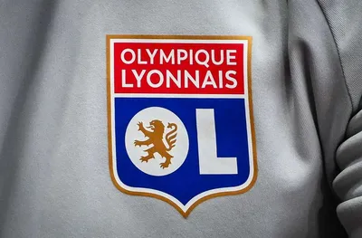 Нов скандал с Лион: Клубът направил фиктивни трансфери за 120 милиона евро