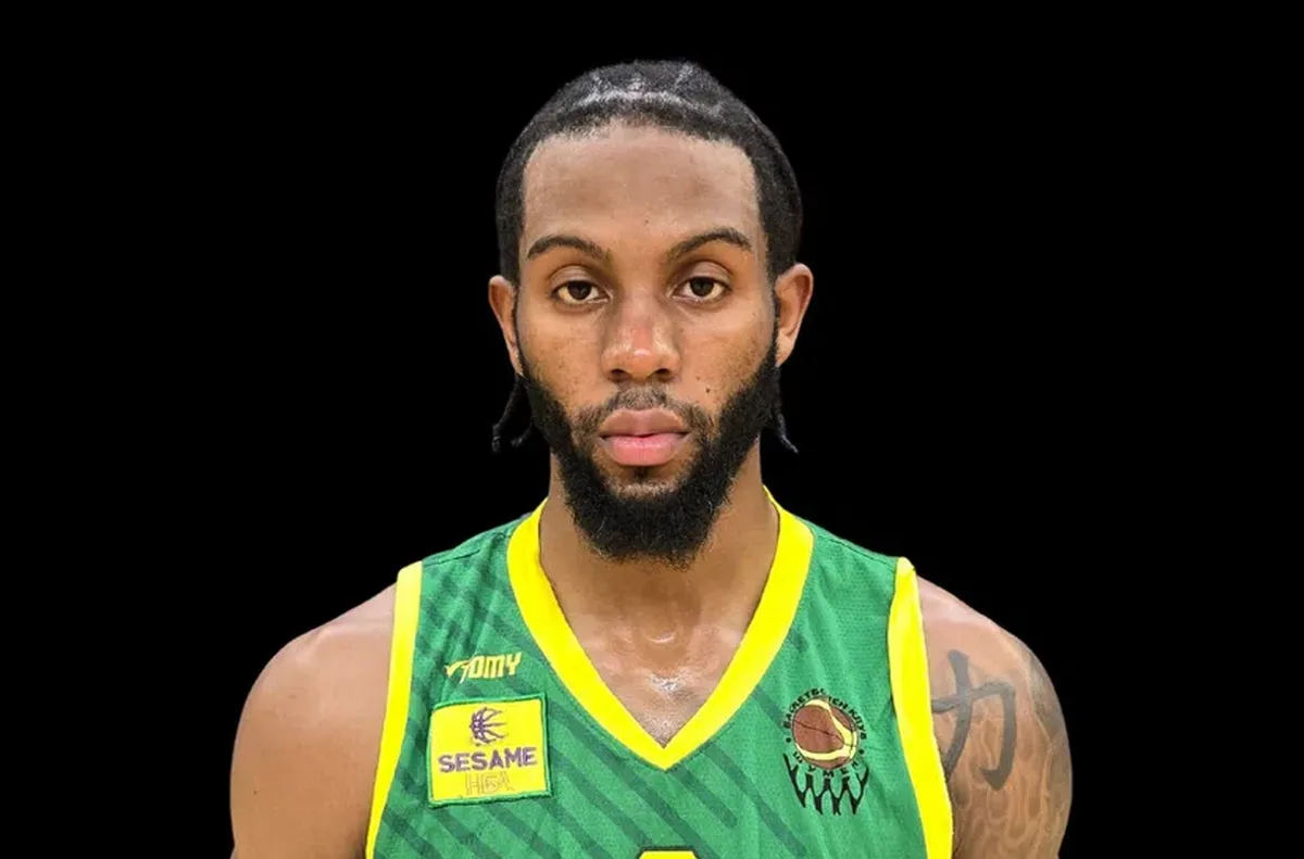 Уилям Елис ще може да играе още срещу Миньор Отборът