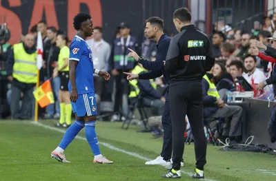 Алонсо и Винисиус ще се сдобряват 