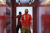 Хамилтън призна, че няма да почива много през зимата