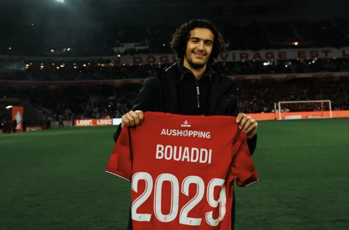 Аюб Буади парафира до 2029 година с песовете Халфът на