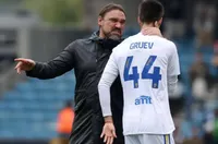 Критики към Груев в Англия