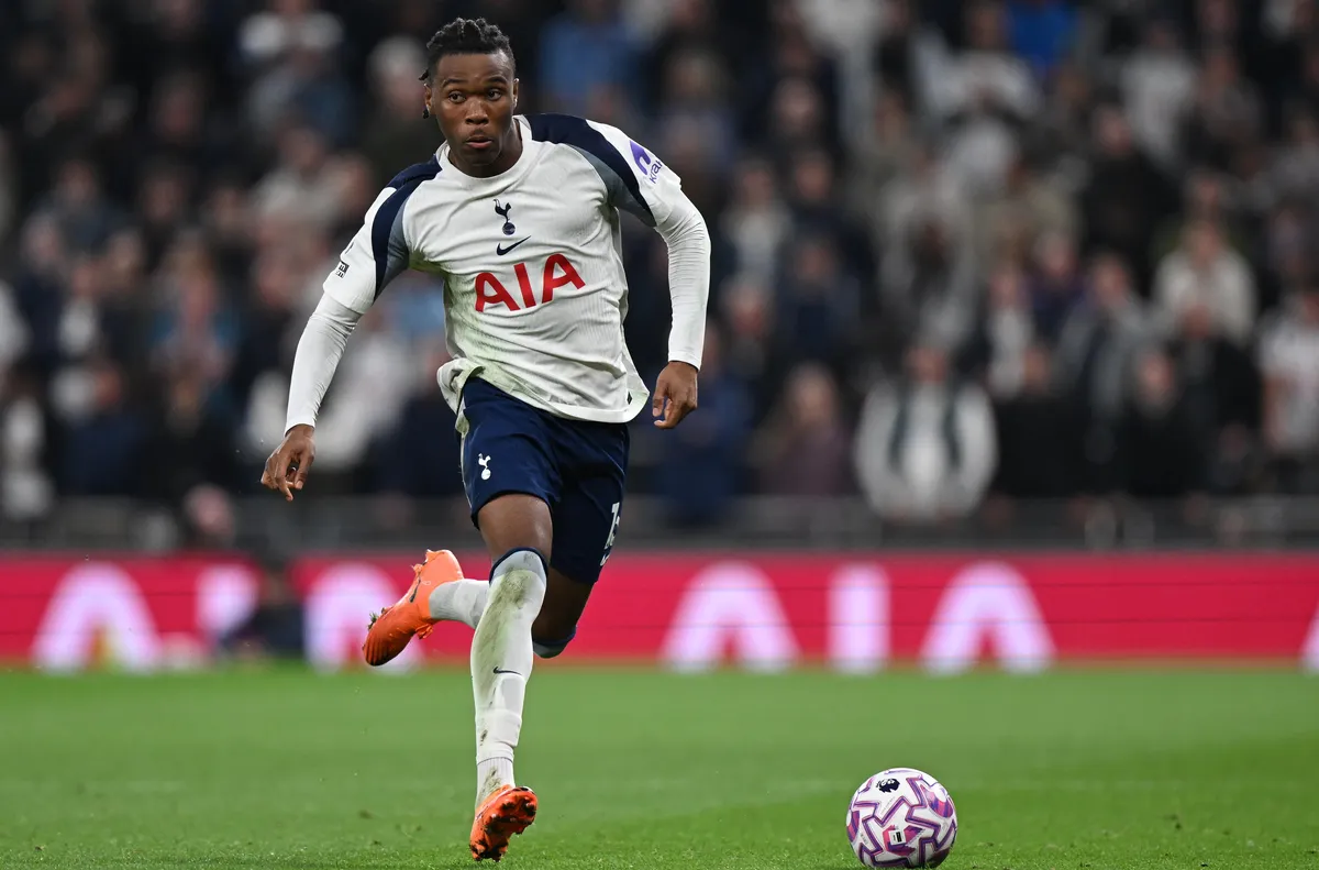 Победата над Брентфорд беше първи домакински успех на тима във