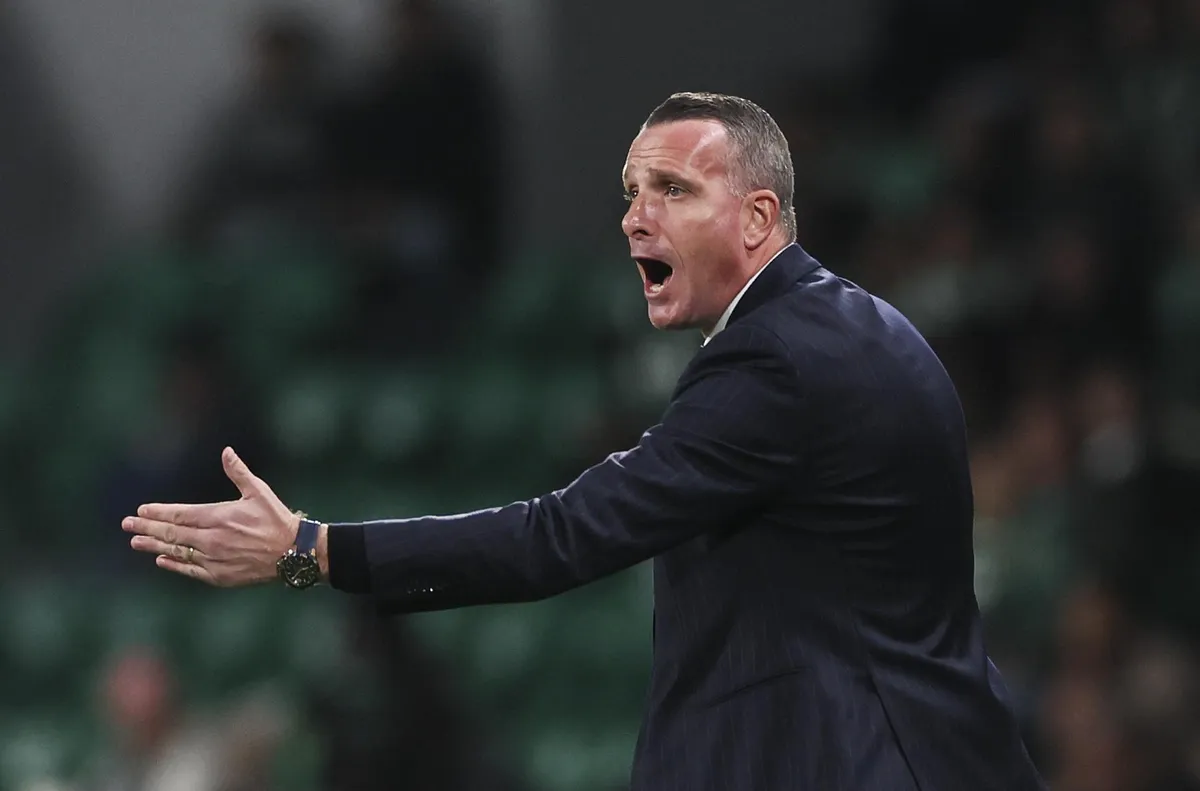 Клуб Брюж уволни треньора Ники Хайен два дни преди да