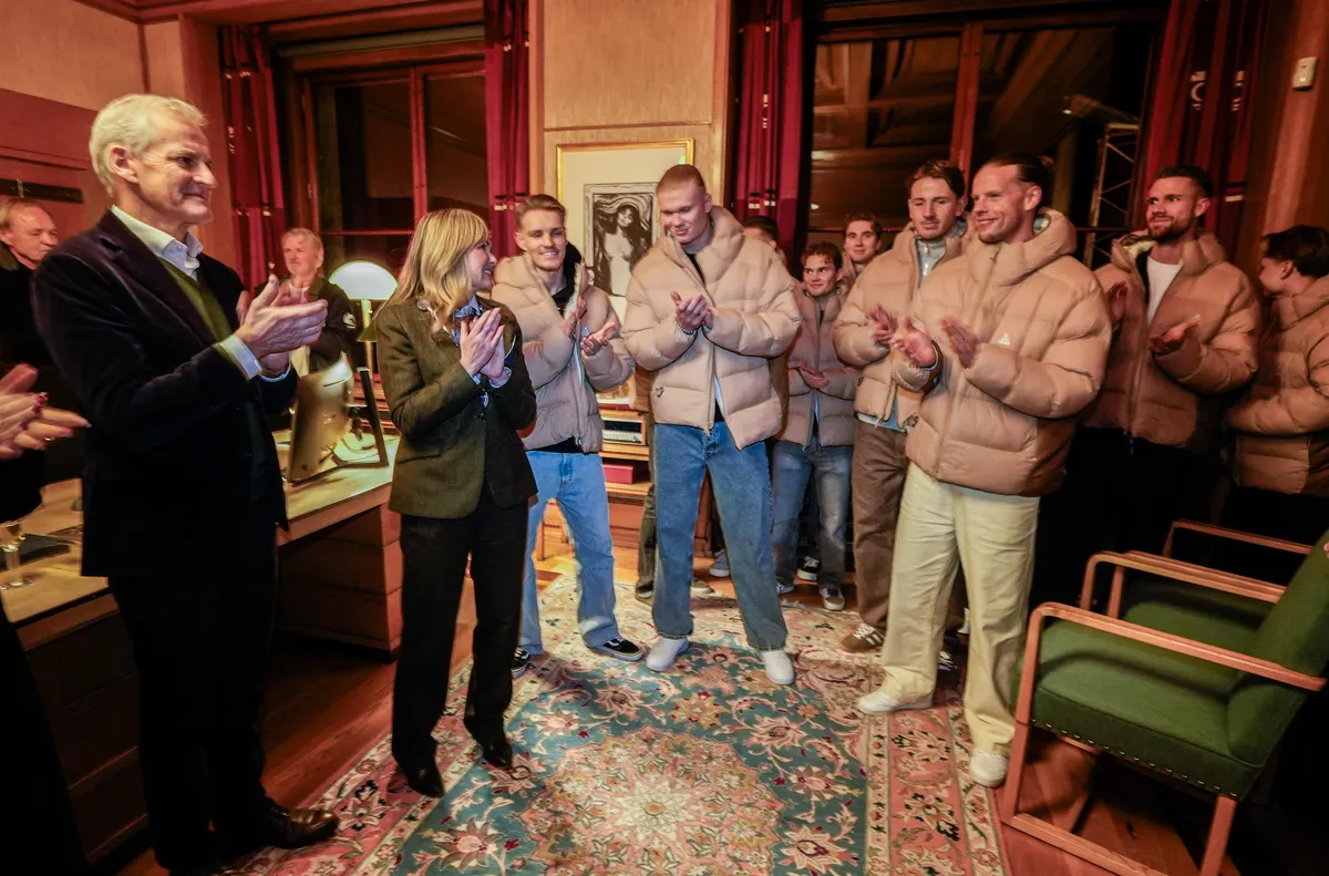 Министър председателят на Норвегия Йонас Гар Стьоре обеща да намери