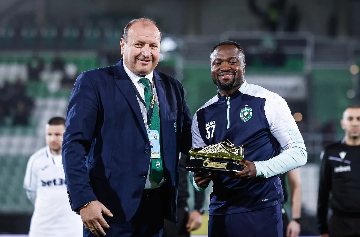 Продължаваме да преследваме целите си каза ганайското крило Крилото на