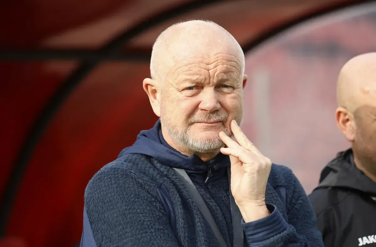 Утре ще се изправим срещу един отбор с малко по