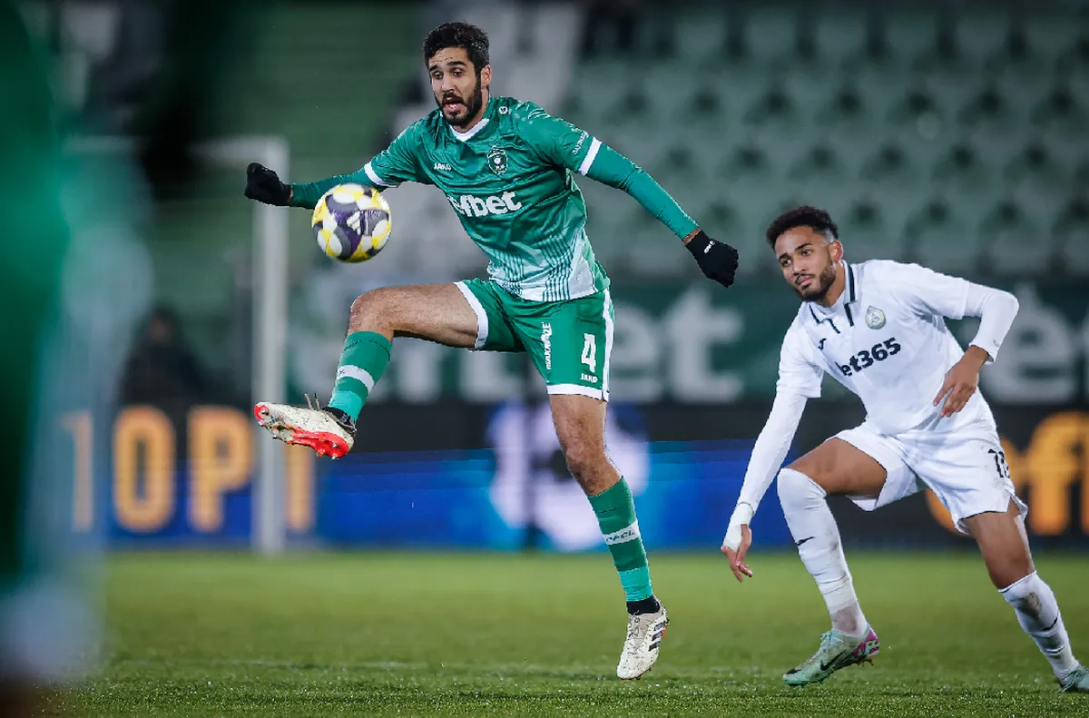 Гледаме мач за мач каза португалецът Защитникът на Лудогорец Диниш