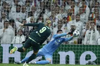 И Сити ликува на "Бернабеу", Алонсо е на дузпата