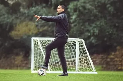 Официално: Нант уволни треньора