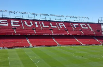 Проблем за Севиля! Комисия за насилието иска да затвори стадиона им за един месец