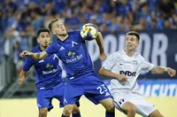 Левски посочи вратата на трима полузащитници