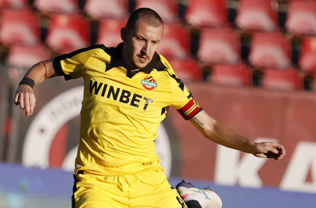 Тодор Неделев пропусна последните 2 срещи на жълто черните заради