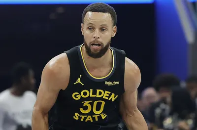 39 точки на Къри не стигнаха на Голдън Стейт