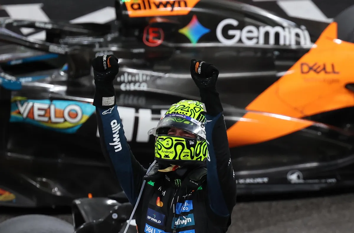 На галавечер на ФИА в Ташкент Ландо Норис взе в