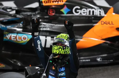  Норис получи трофея от Формула 1 