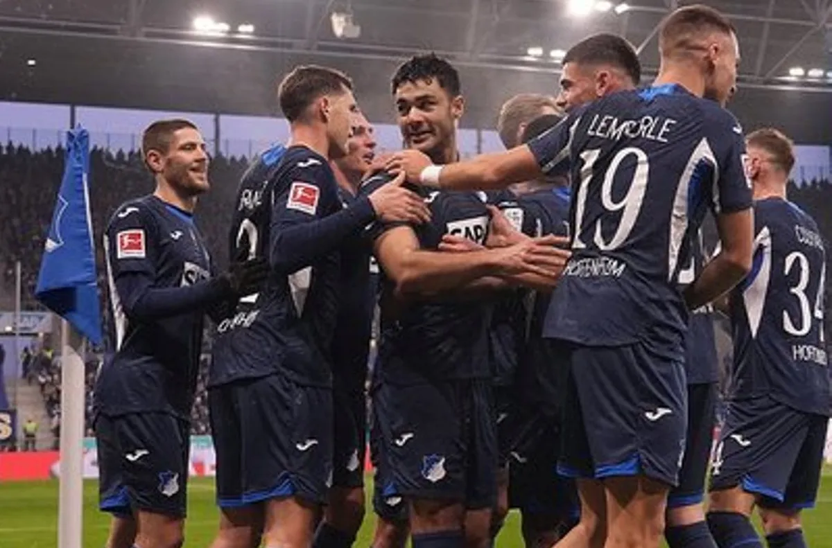 Санкт Паули се измъкна от зоната на изпадащите Отборът на