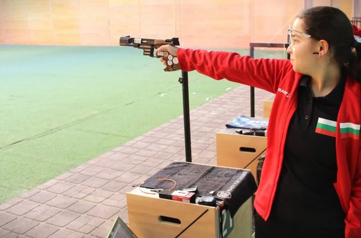 Мирослава Минчева спечели сребърен медал на 10 метра пистолет при