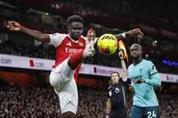 Уулвс вкара 3 гола срещу Арсенал - 2 от тях в своята врата