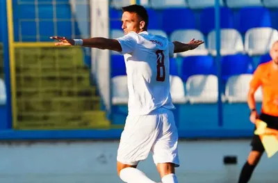 Фратрия се раздели с един още футболист