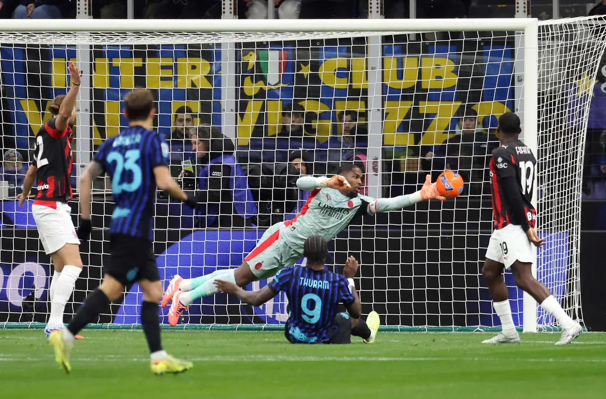 Спортният директор на Милан Игли Таре отрече слуховете че капитанът