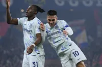 Интер се възползва от грешките на Милан и Наполи и оглави еднолично класирането