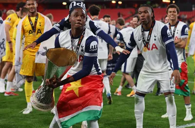 Футболист на Тотнъм го загази заради райски газ