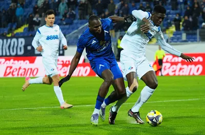 Сангаре с благотворително участие в Мали